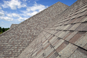 Homes roofed with asphalt shingles in Englewood